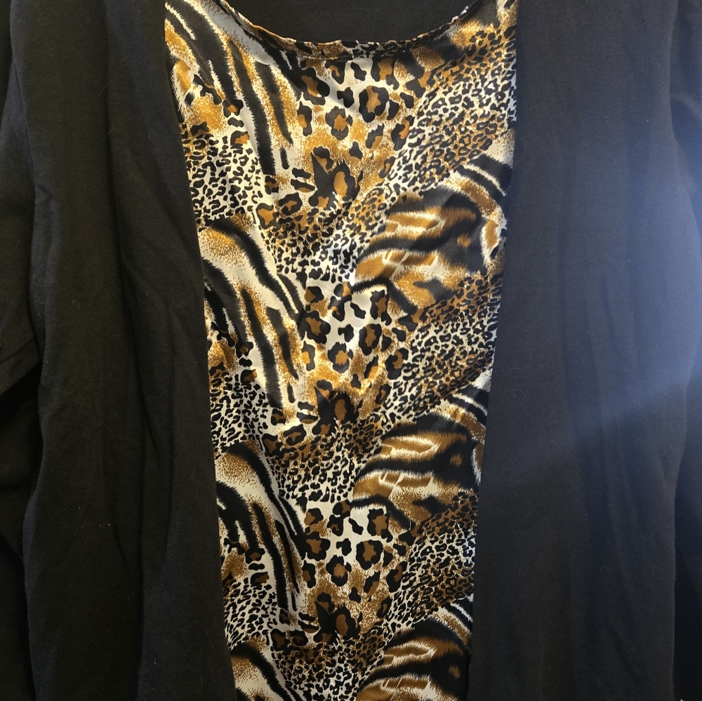 Gildan Black T-Shirt